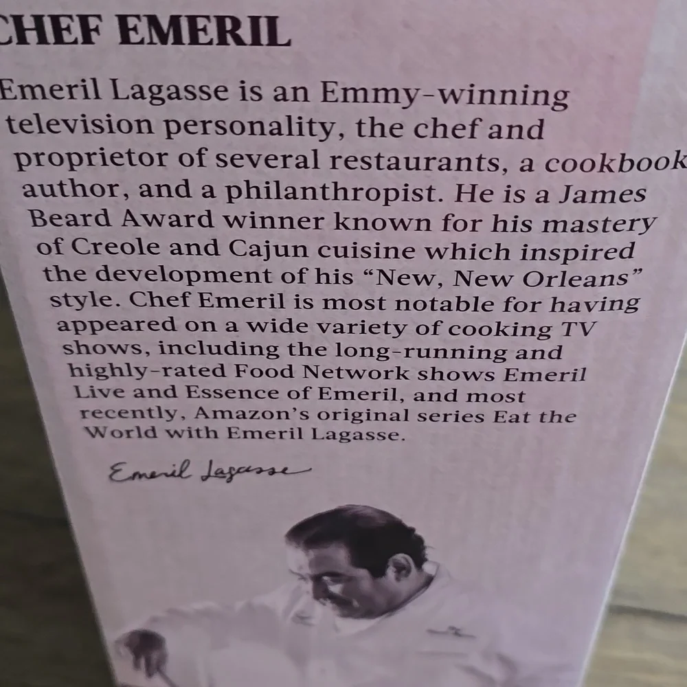 Going Away Soon...NIB Emeril Lagasse 4 pc round casserole dish with lid - Picture 2 of 4